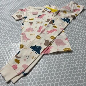 NWT Old Navy Girls Cream and Pink Dinosaur PJ Set

Size 6T